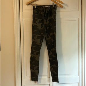 Camo jeggings